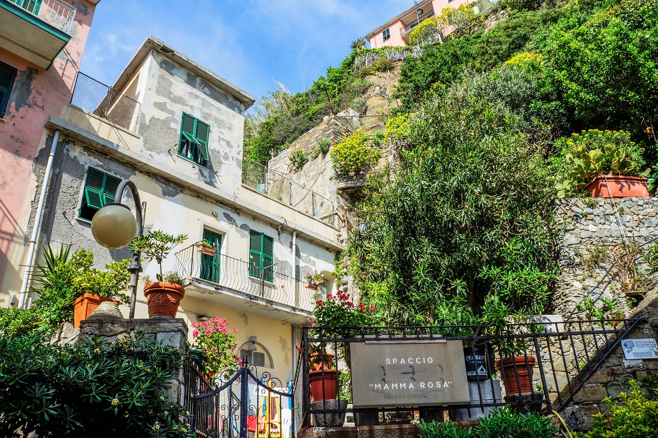 How to Be a Responsible Tourist in Italy’s Amalfi Coast